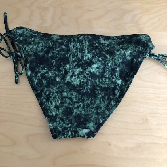 Victoria's Secret Bikini Bottom - Tie Dye - Picture 5 of 5